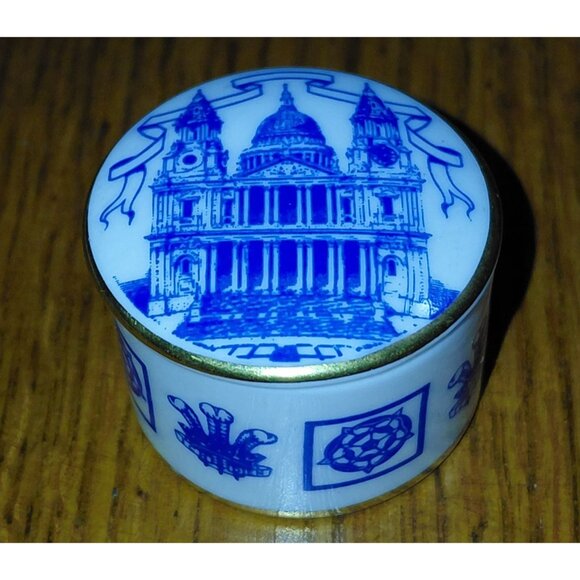 VINTAGE SPODE PORCELAIN PILL BOX St Pauls Wedding of Prince Charles Lady Diana - Picture 1 of 4